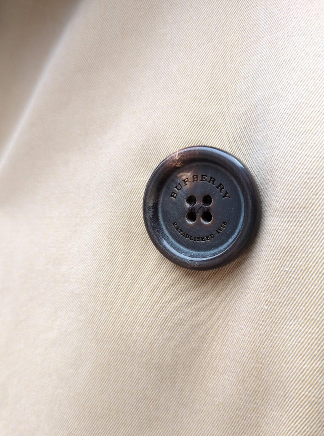 Burberry Trench Coat Kensington Honey IT 58 XL XXL 48" Chest  Short New BNWT